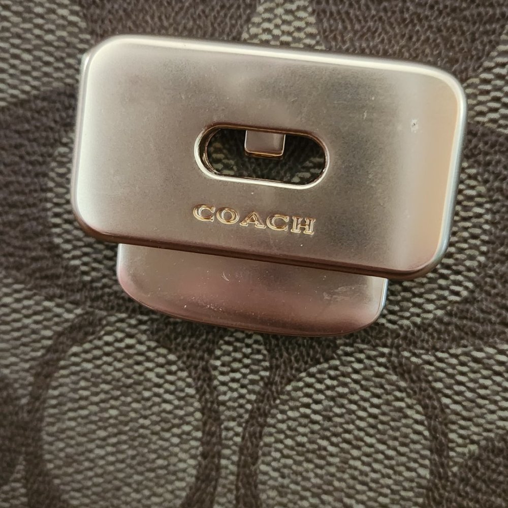 New Coach - Picture 10 of 11